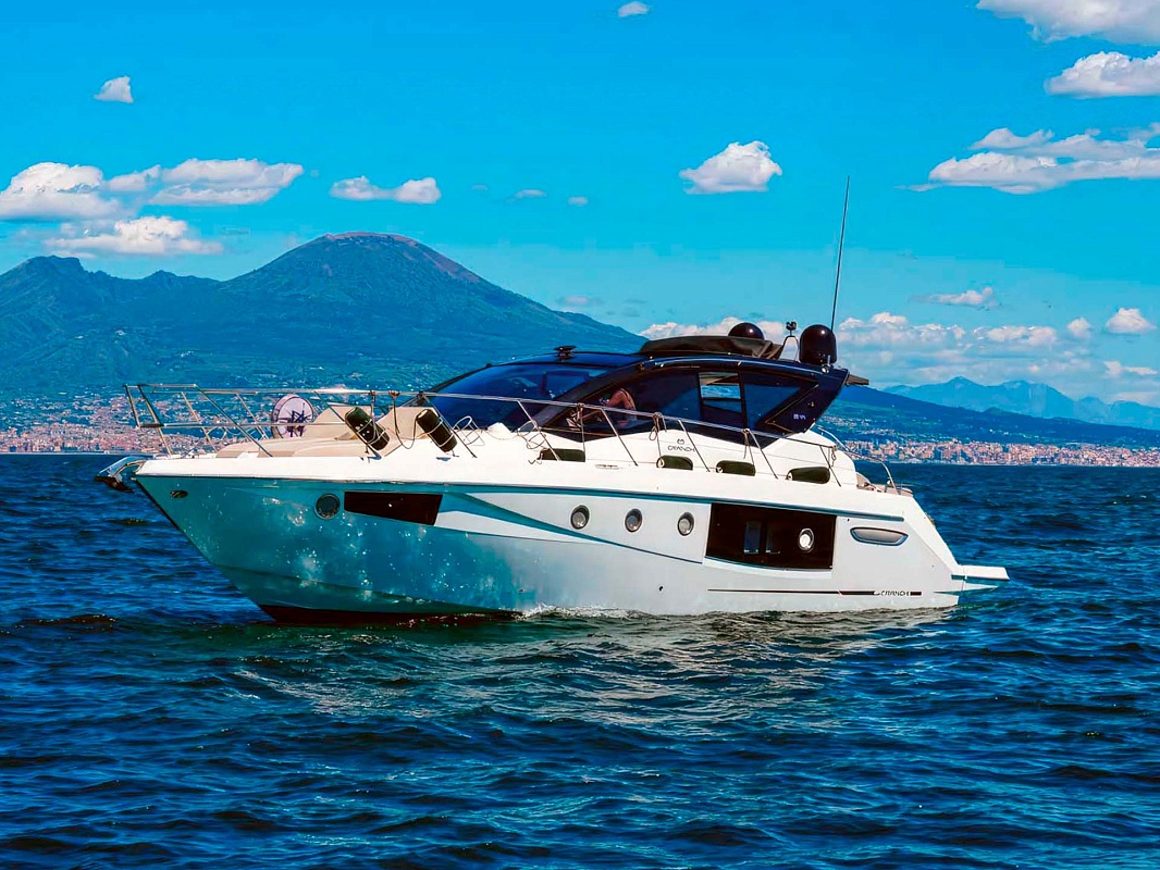 Аренда моторной яхты Cranchi M44 в Италии